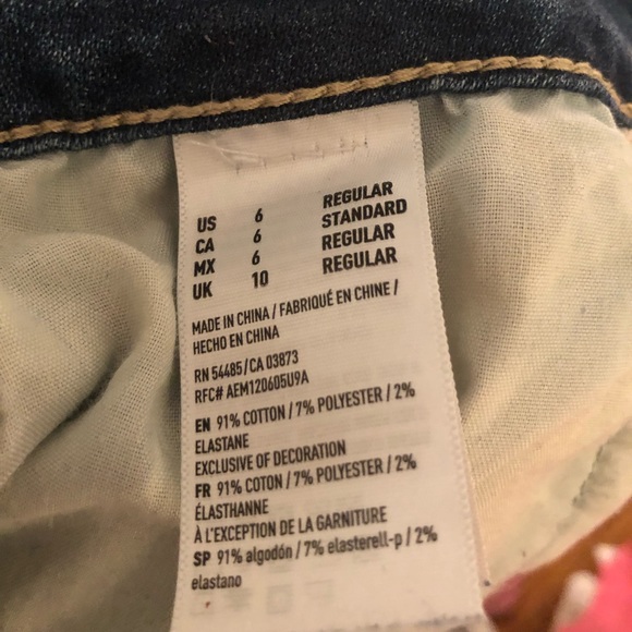 American Eagle Ripped Jeans - Picture 2 of 3